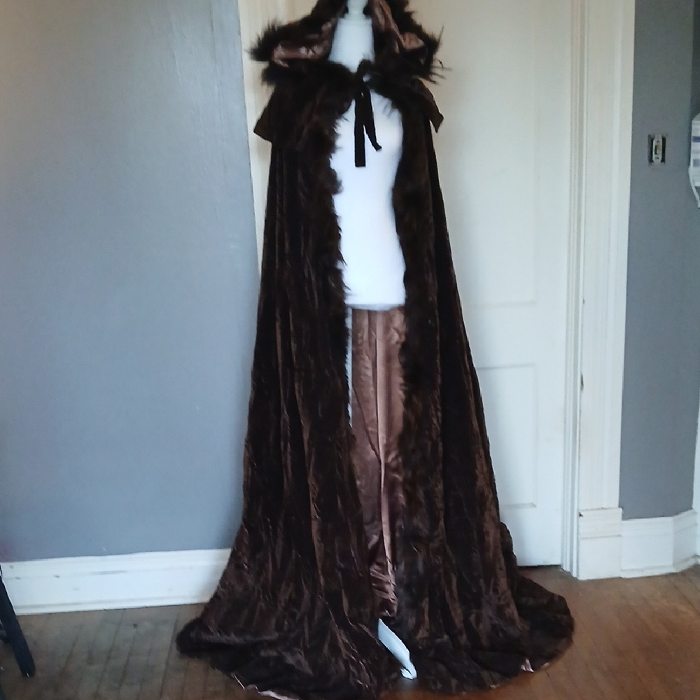 Chocolate Brown Fur Hooded Drapping Hem Cape Satin Lined Pure Elegance Stunning